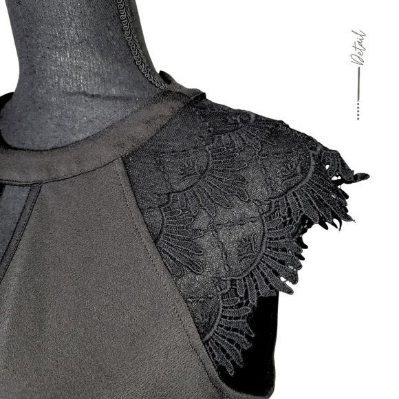 BLACK SOLID GUIPURE LACE SLEEVES TOP - Picture 4 of 7